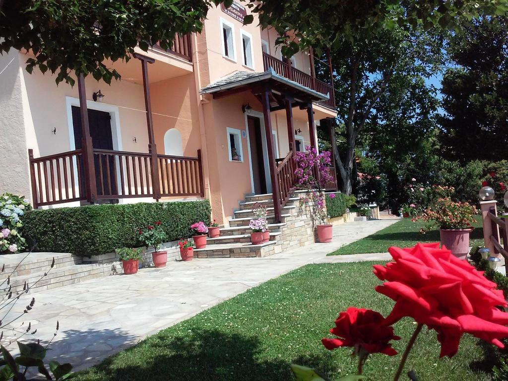 Hotel Alkmini Áyios Dhimítrios Zewnętrze zdjęcie