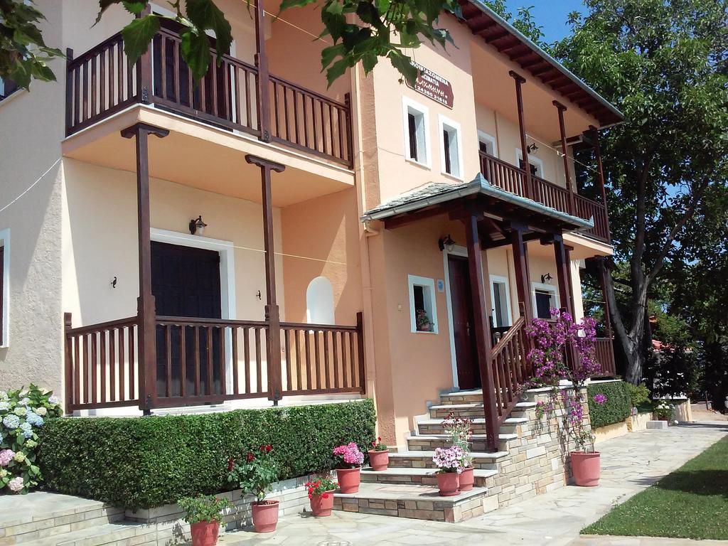 Hotel Alkmini Áyios Dhimítrios Zewnętrze zdjęcie