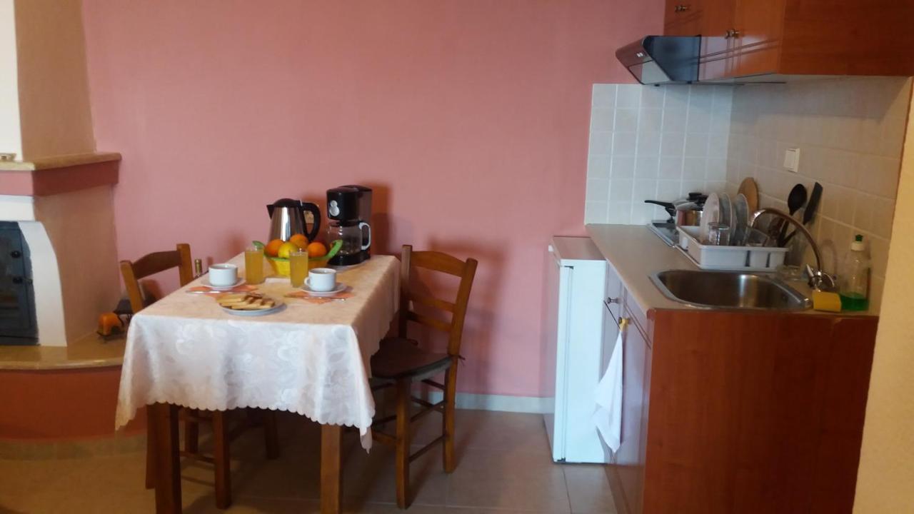 Hotel Alkmini Áyios Dhimítrios Zewnętrze zdjęcie