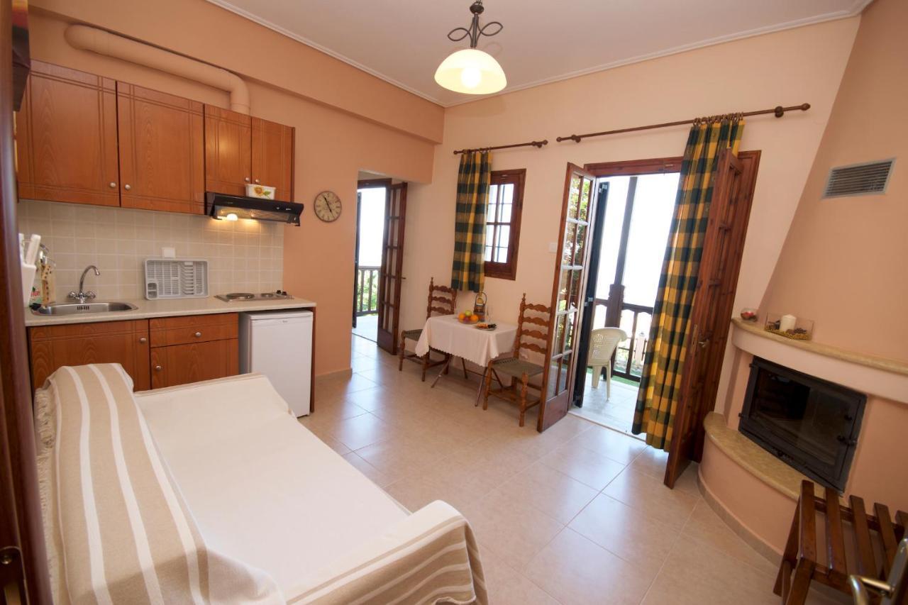 Hotel Alkmini Áyios Dhimítrios Zewnętrze zdjęcie